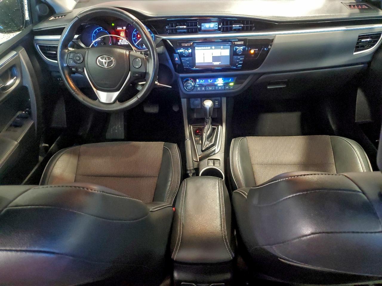 2015 TOYOTA COROLLA L photo 8