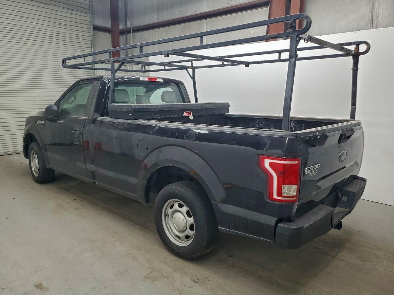 2017 FORD F150 photo 2
