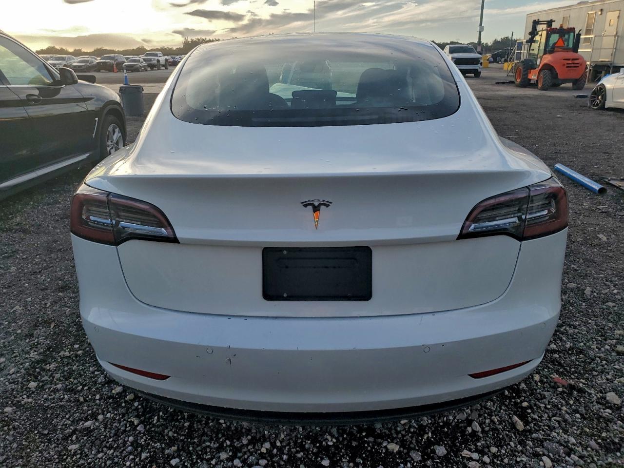 2022 TESLA MODEL 3 photo 11