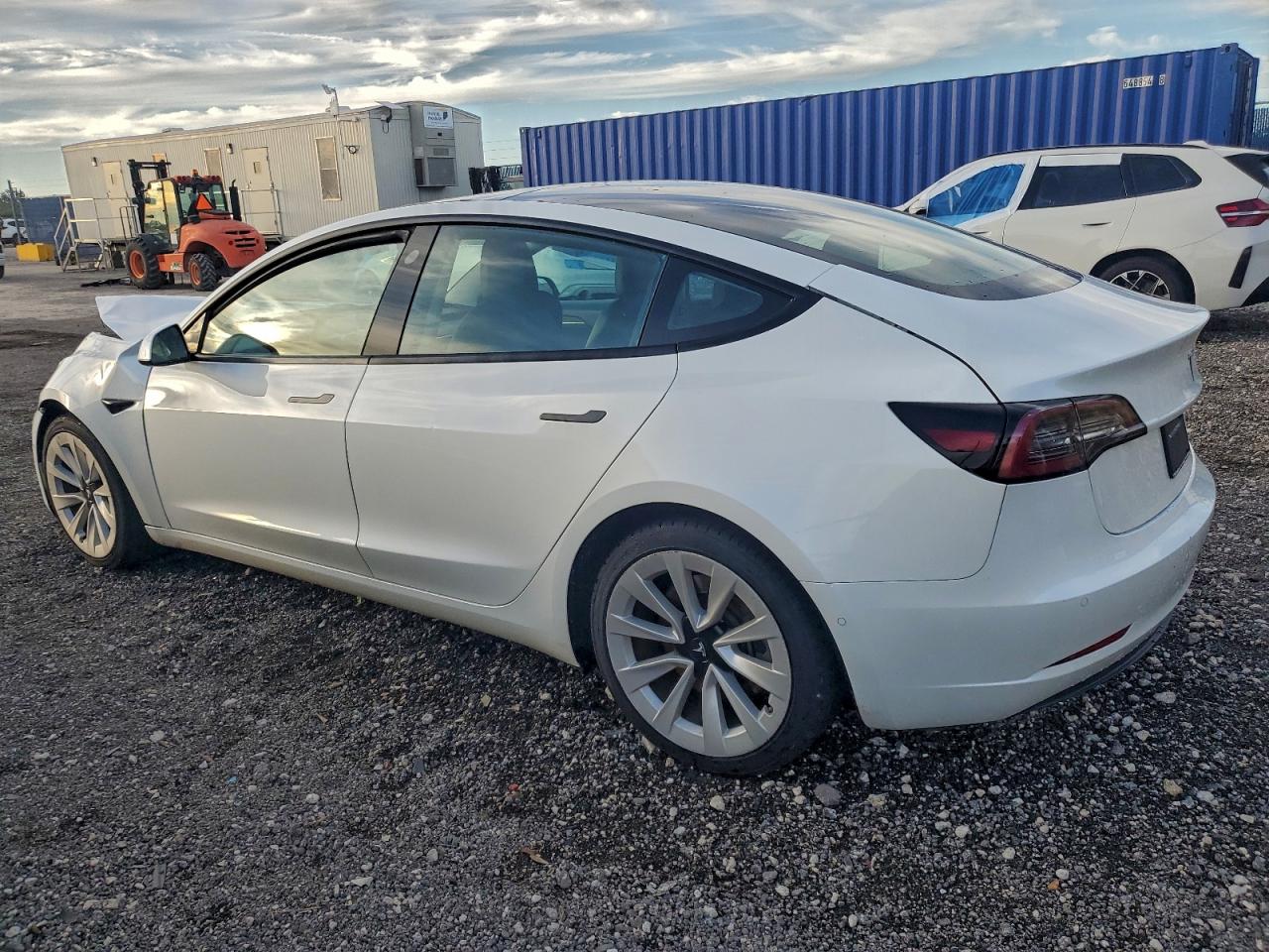2022 TESLA MODEL 3 photo 3
