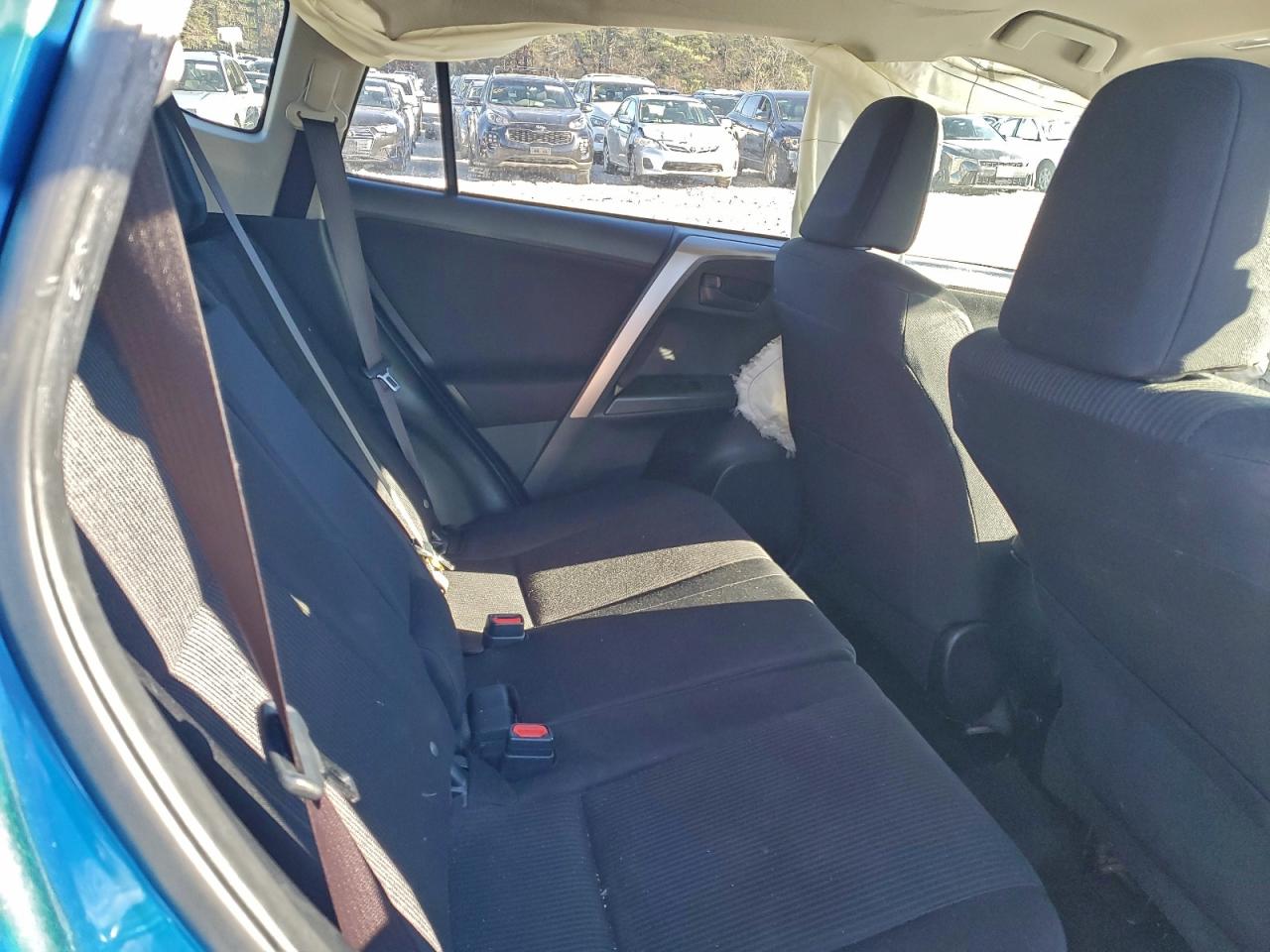 2017 TOYOTA RAV4 LE photo 11