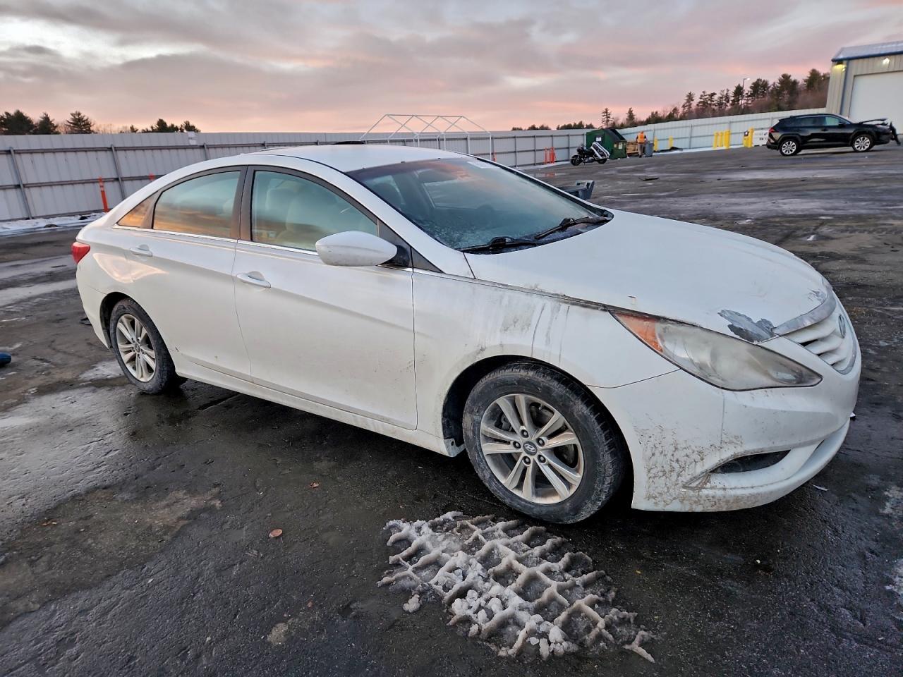 2011 HYUNDAI SONATA GLS photo 4