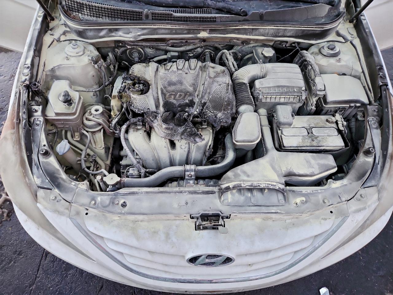 2011 HYUNDAI SONATA GLS photo 11