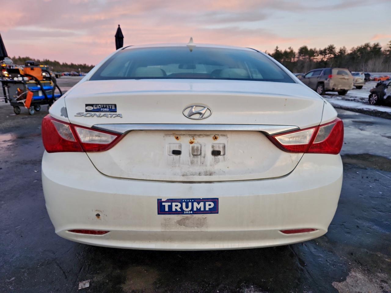 2011 HYUNDAI SONATA GLS photo 6
