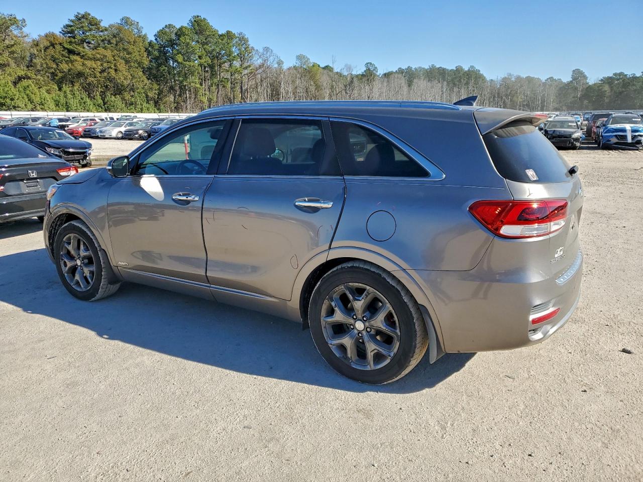 2016 KIA SORENTO SX photo 2