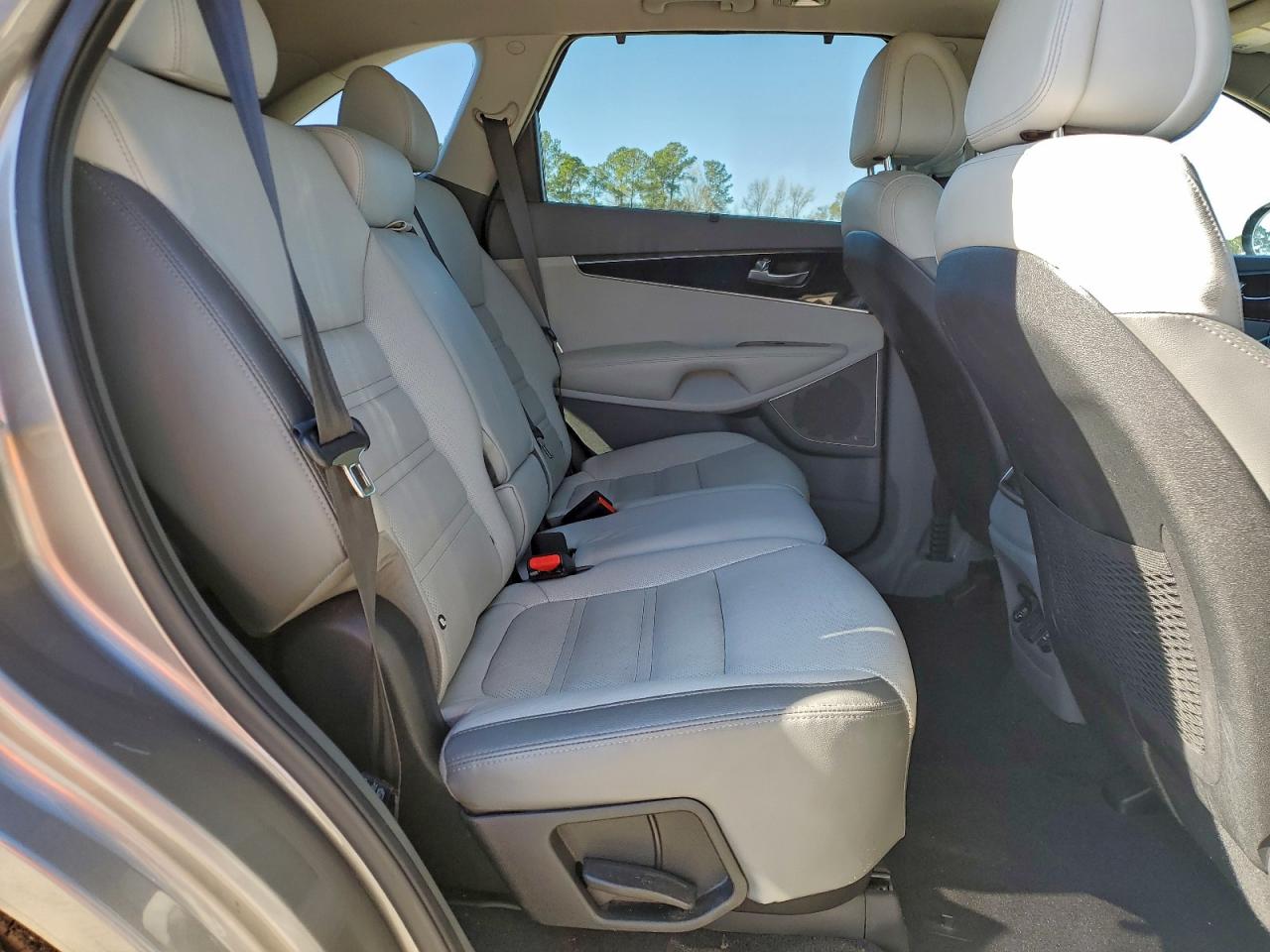 2016 KIA SORENTO SX photo 11