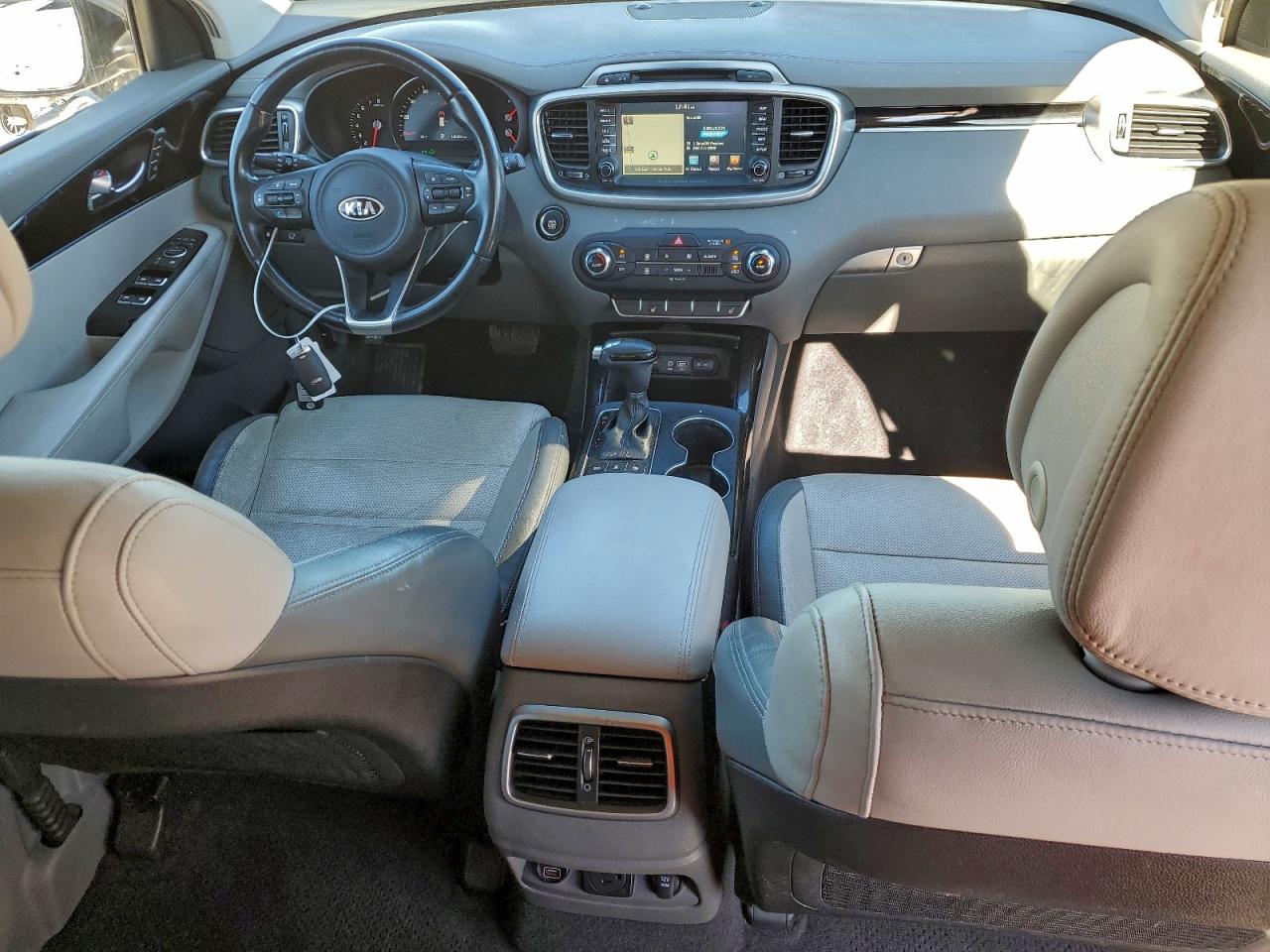 2016 KIA SORENTO SX photo 8