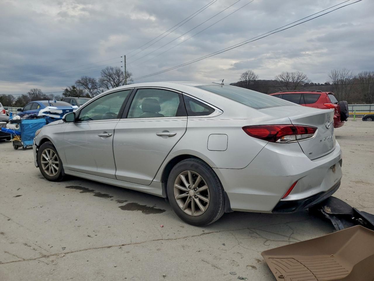 2018 HYUNDAI SONATA SE photo 2