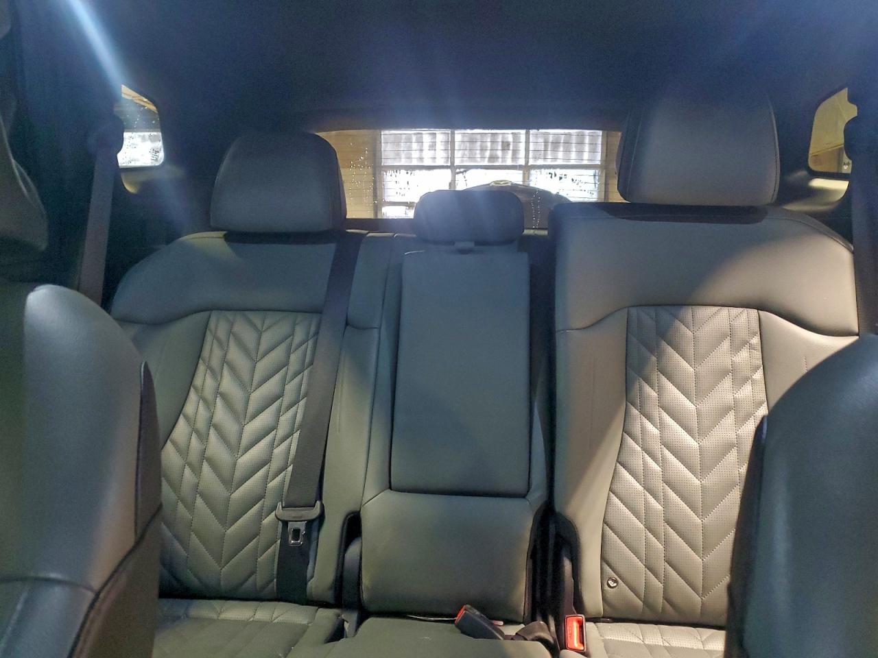2023 KIA SPORTAGE X LINE photo 10
