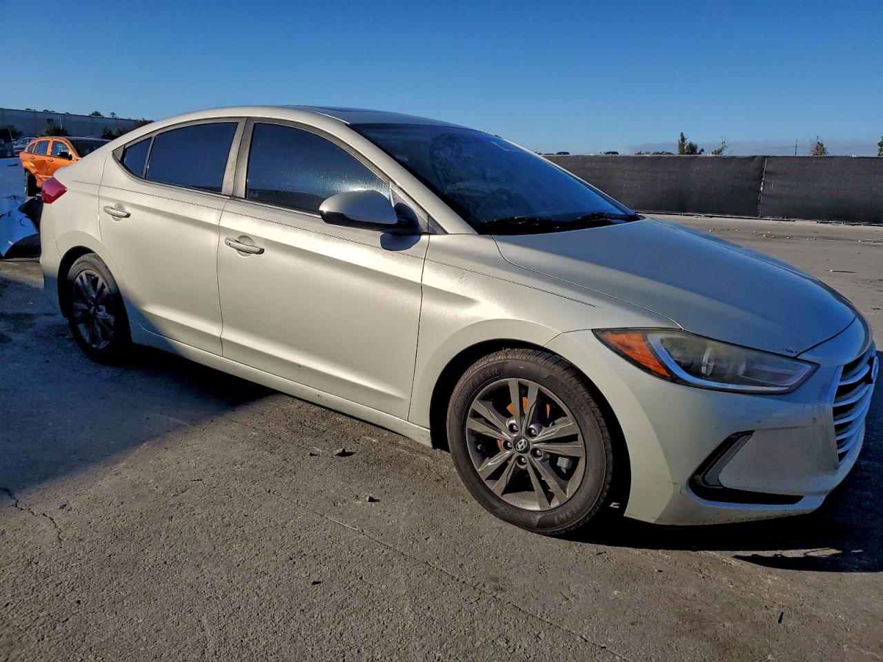 2018 HYUNDAI ELANTRA SEL photo 4