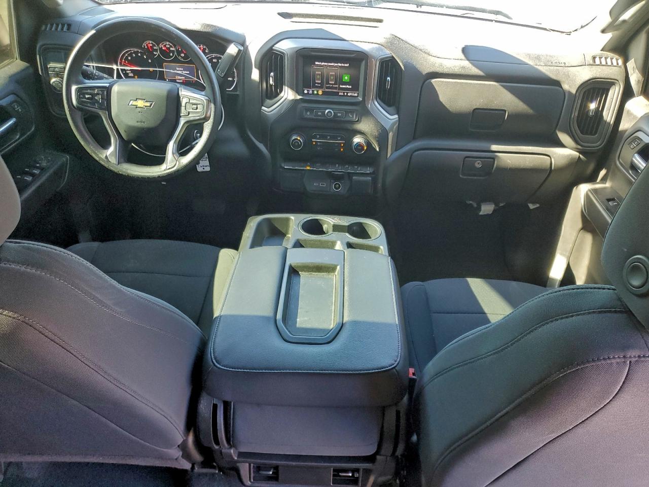 2021 CHEVROLET SILVERADO C1500 CUSTOM photo 8