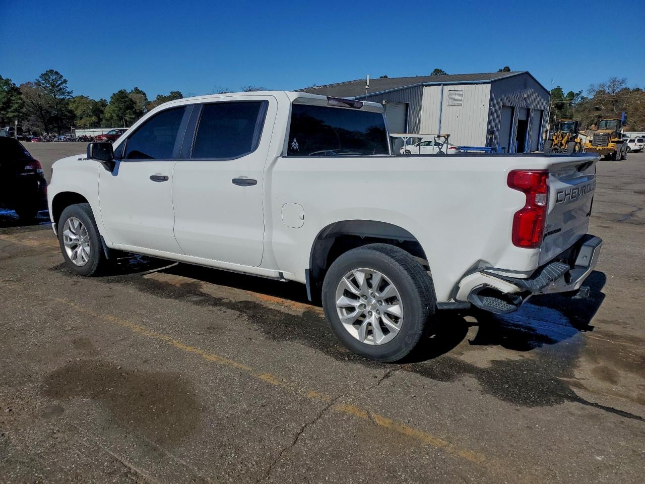 2021 CHEVROLET SILVERADO C1500 CUSTOM photo 2