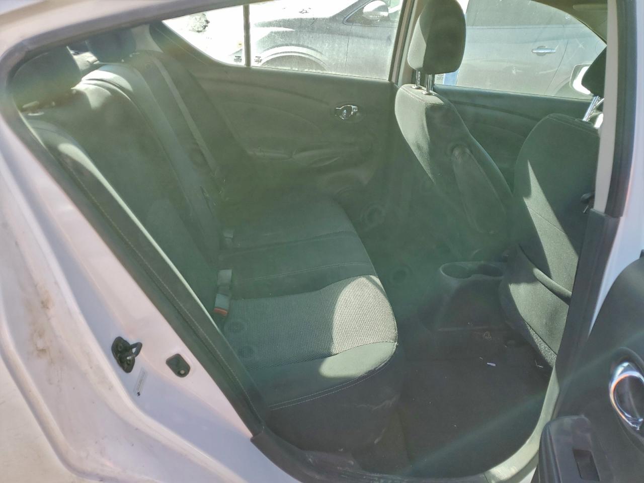 2019 NISSAN VERSA S photo 10