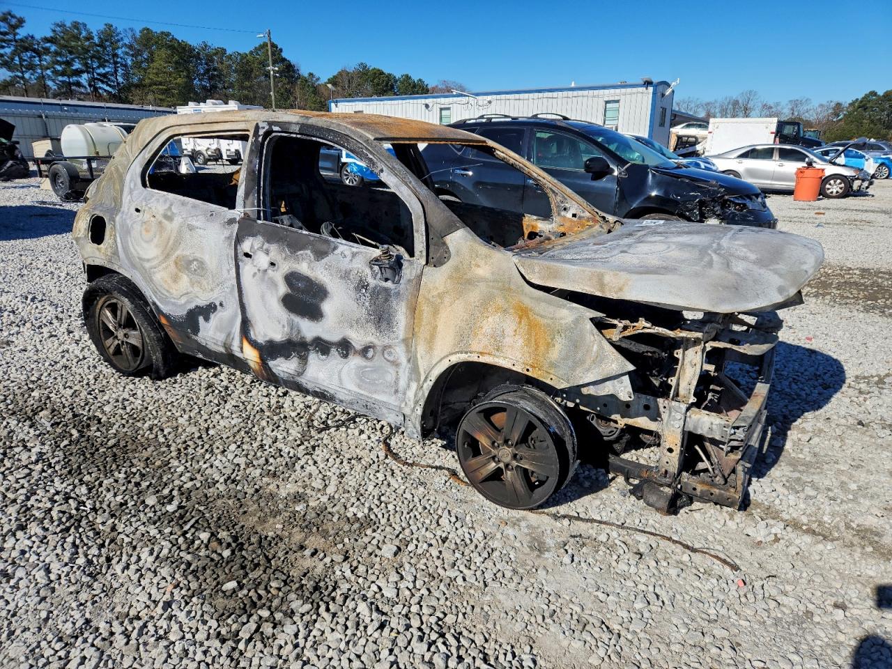2019 CHEVROLET TRAX LS photo 4