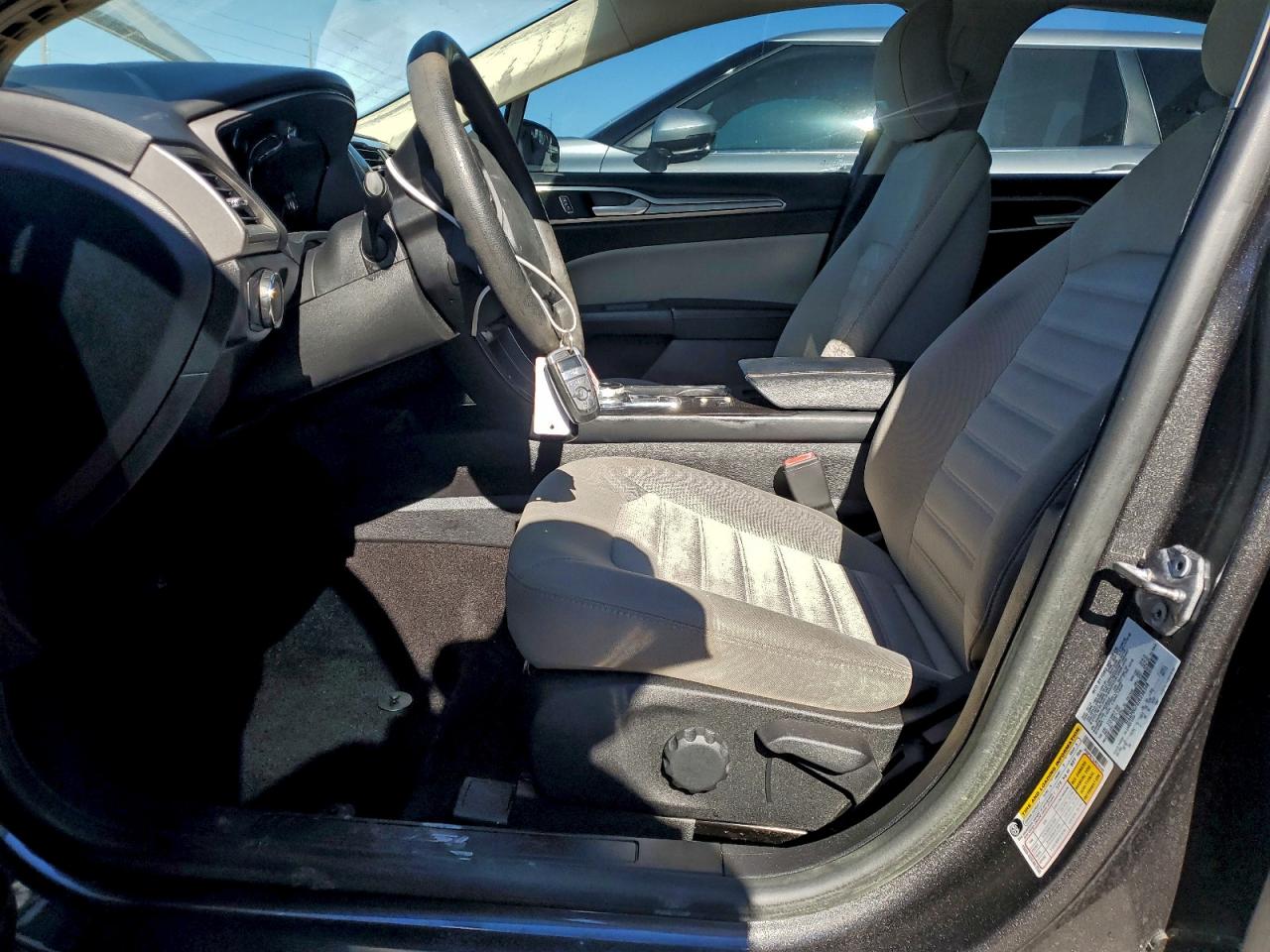 2018 FORD FUSION S photo 7