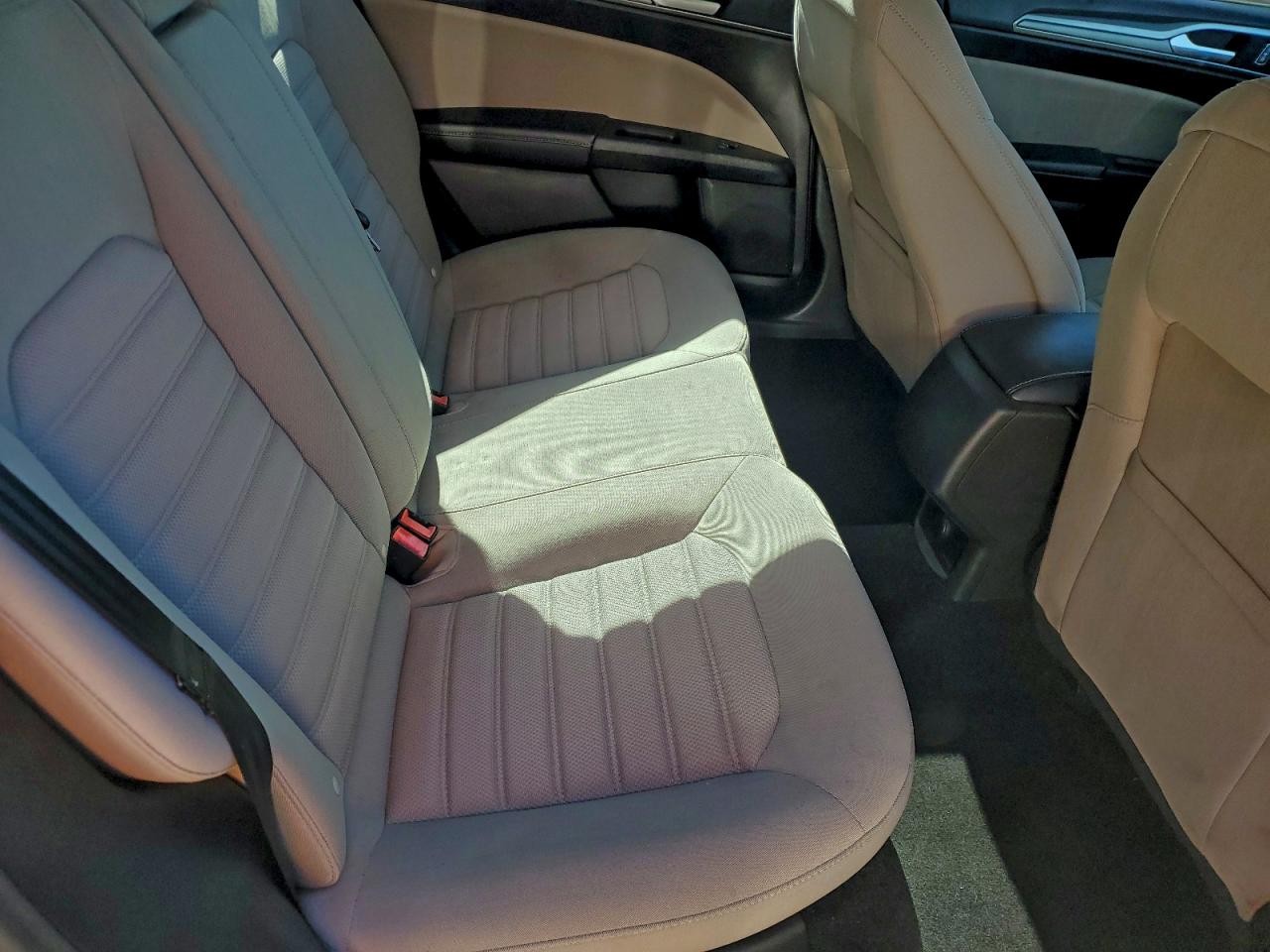 2018 FORD FUSION S photo 10