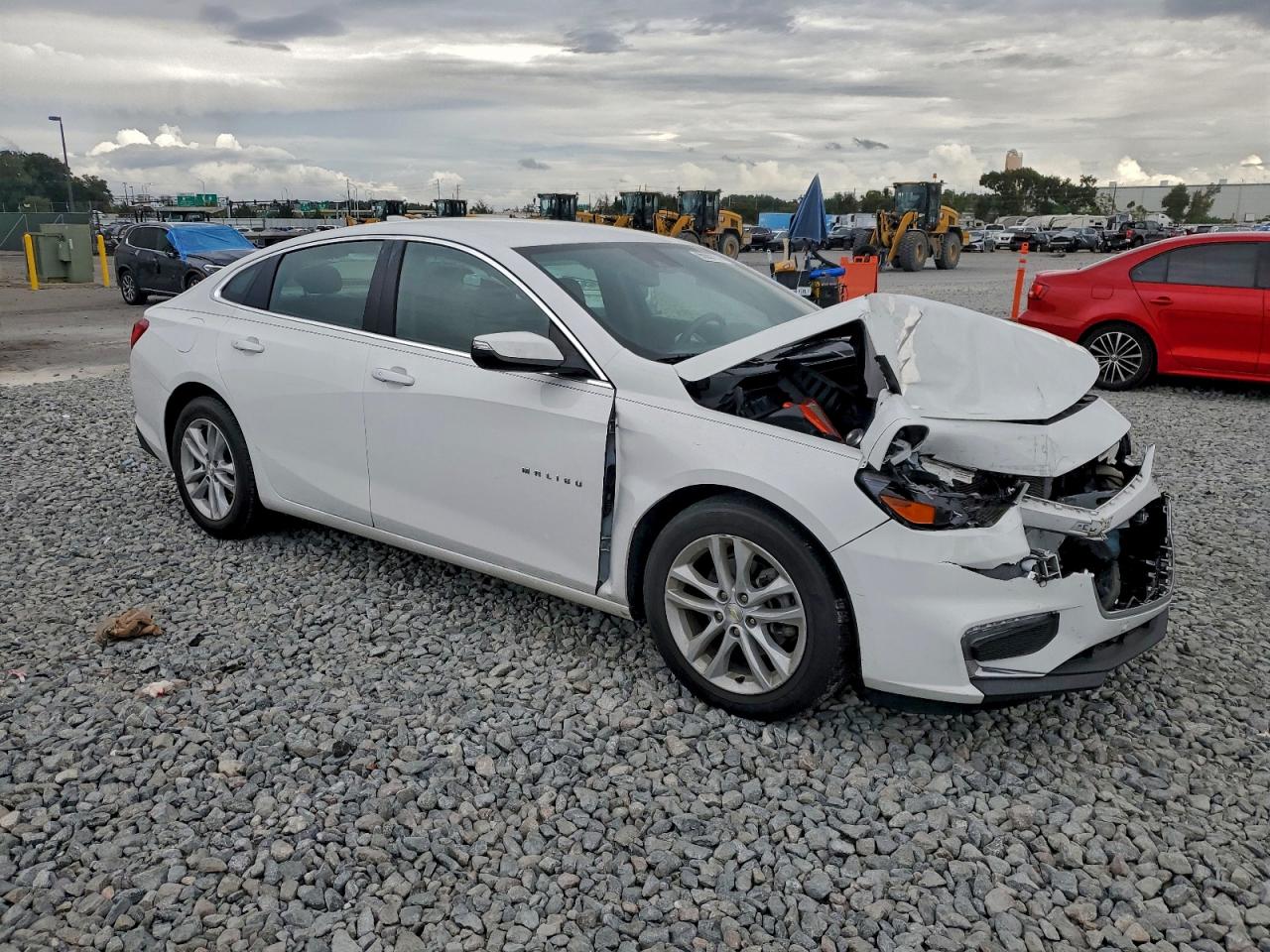 2018 CHEVROLET MALIBU LT photo 4