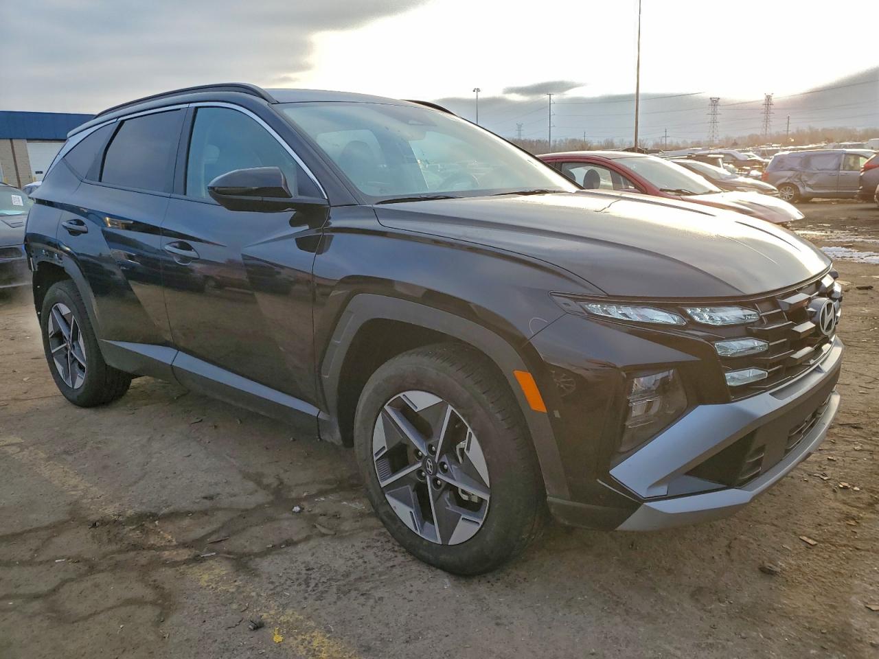 2025 HYUNDAI TUCSON SEL photo 4