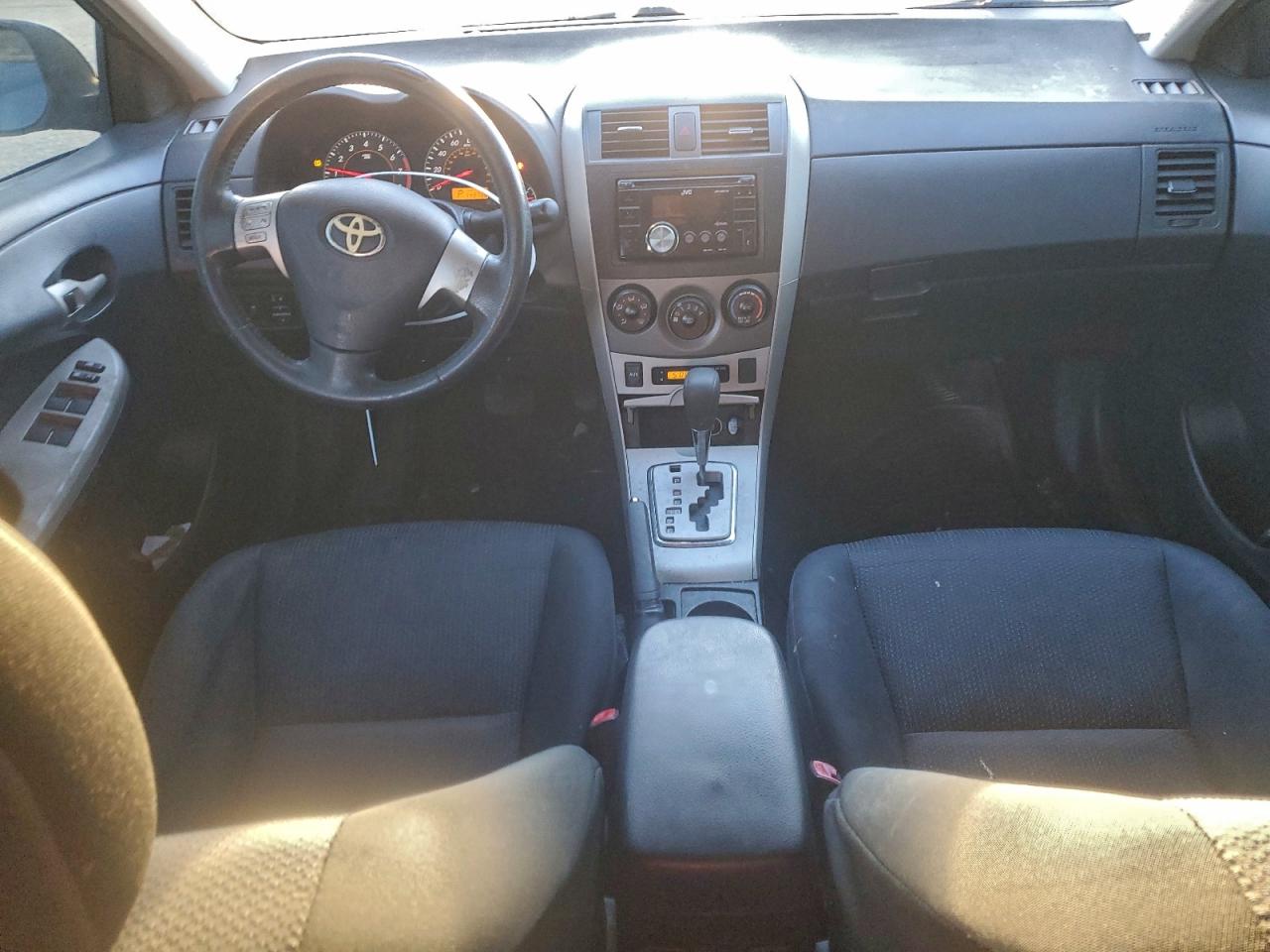 2010 TOYOTA COROLLA BASE photo 8