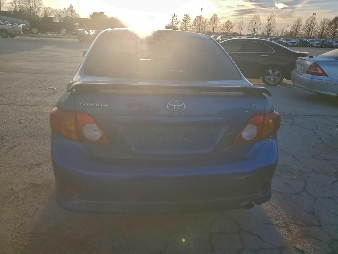2010 TOYOTA COROLLA BASE photo 6