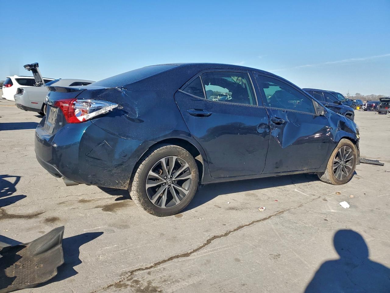 2017 TOYOTA COROLLA L photo 3