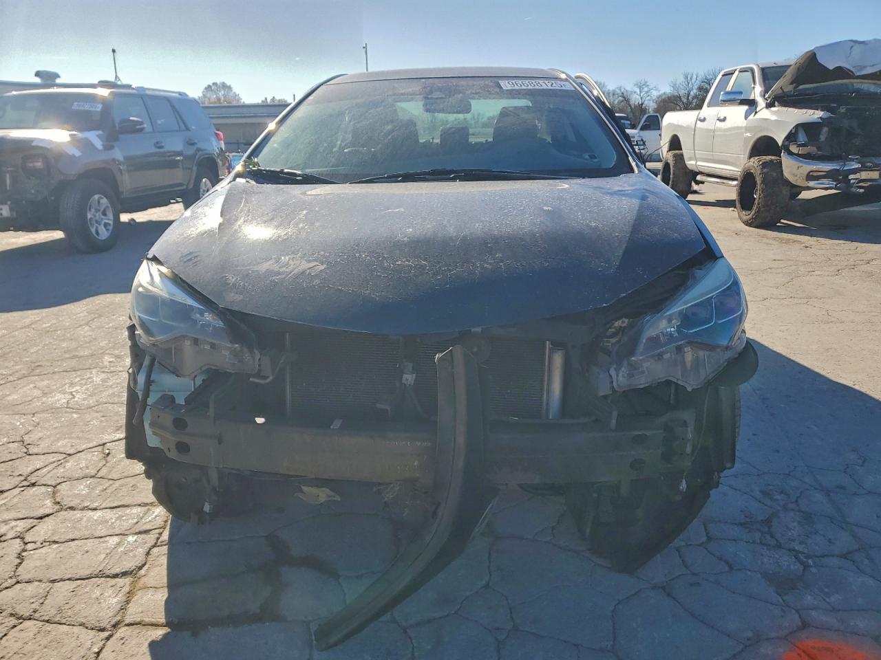 2017 TOYOTA COROLLA L photo 5