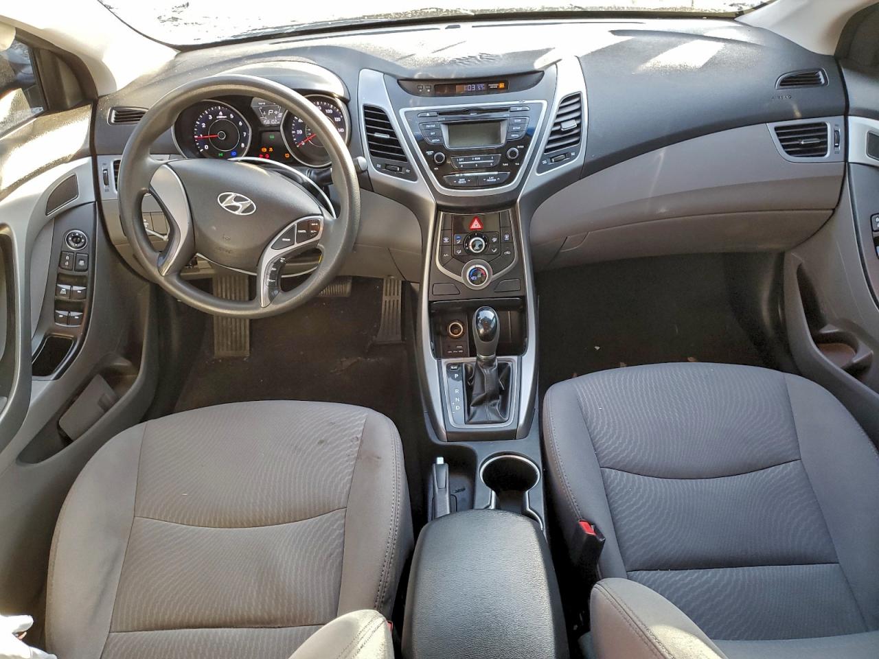 2015 HYUNDAI ELANTRA SE photo 8