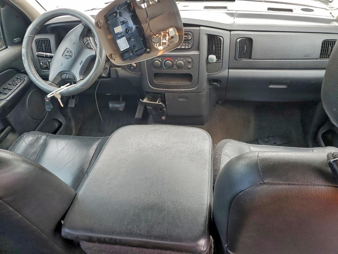 2003 DODGE RAM 1500 ST photo 8