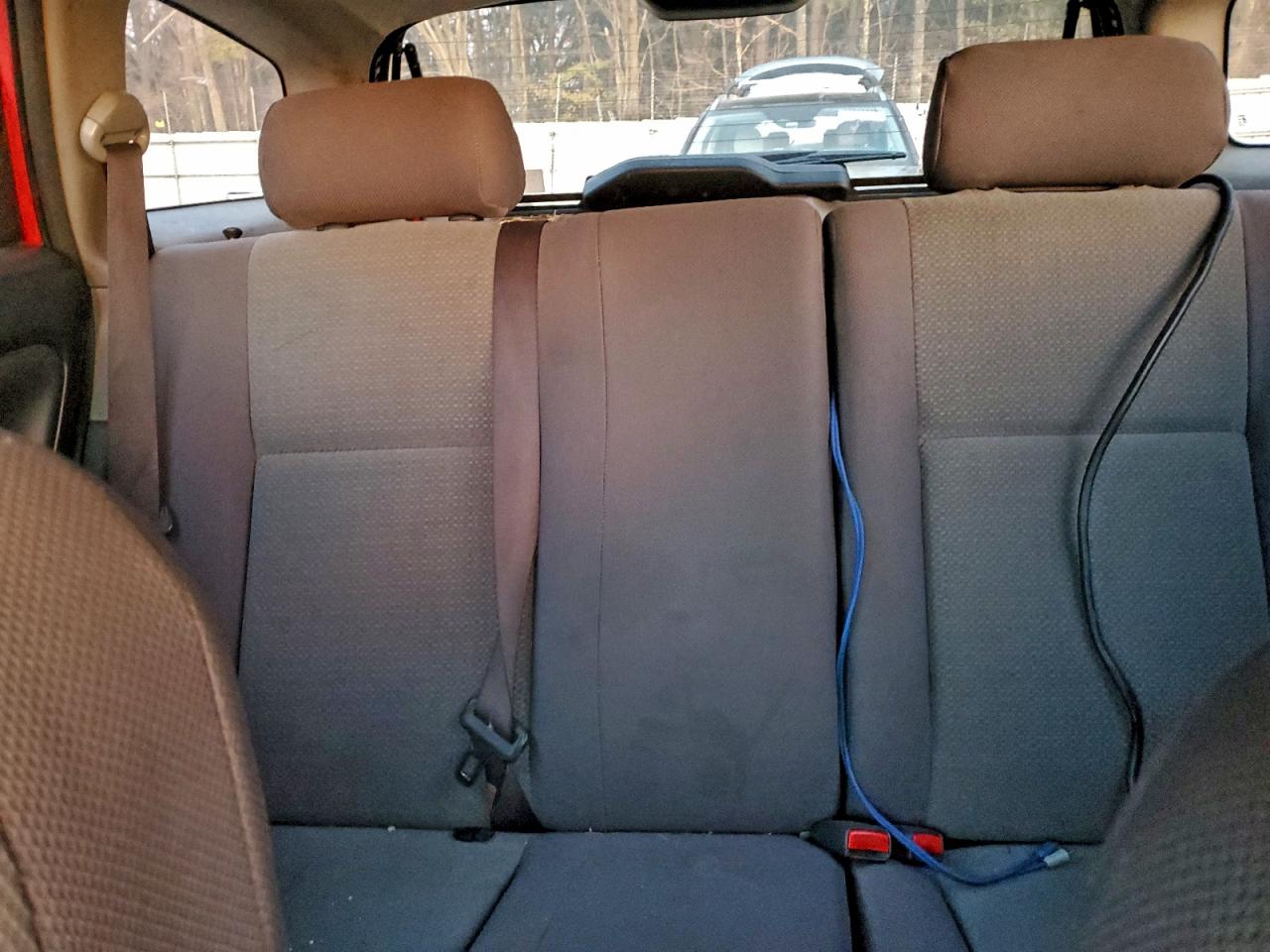 2003 TOYOTA COROLLA MATRIX XR photo 10