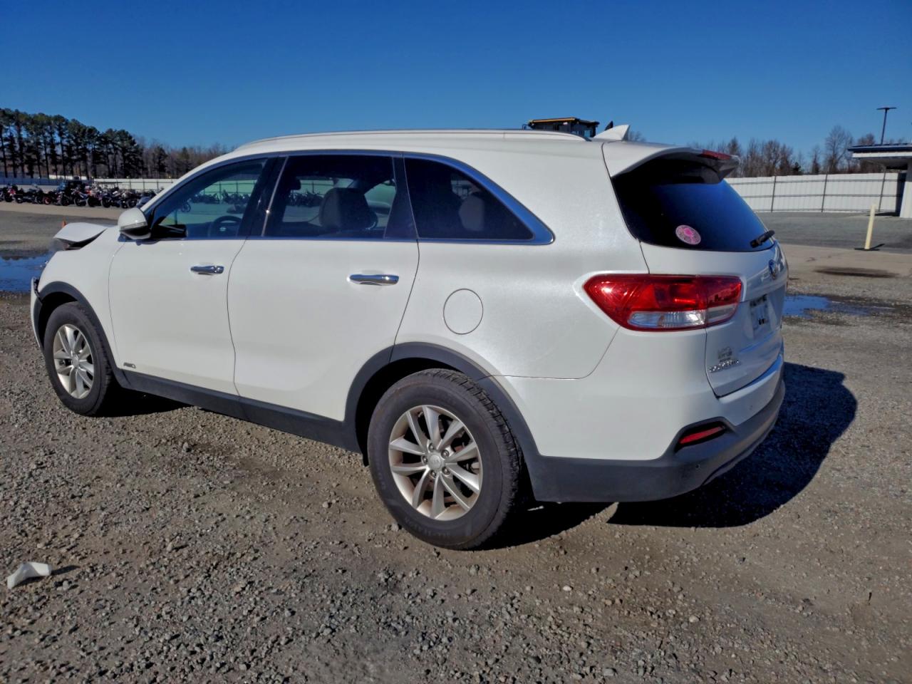 2016 KIA SORENTO LX photo 2