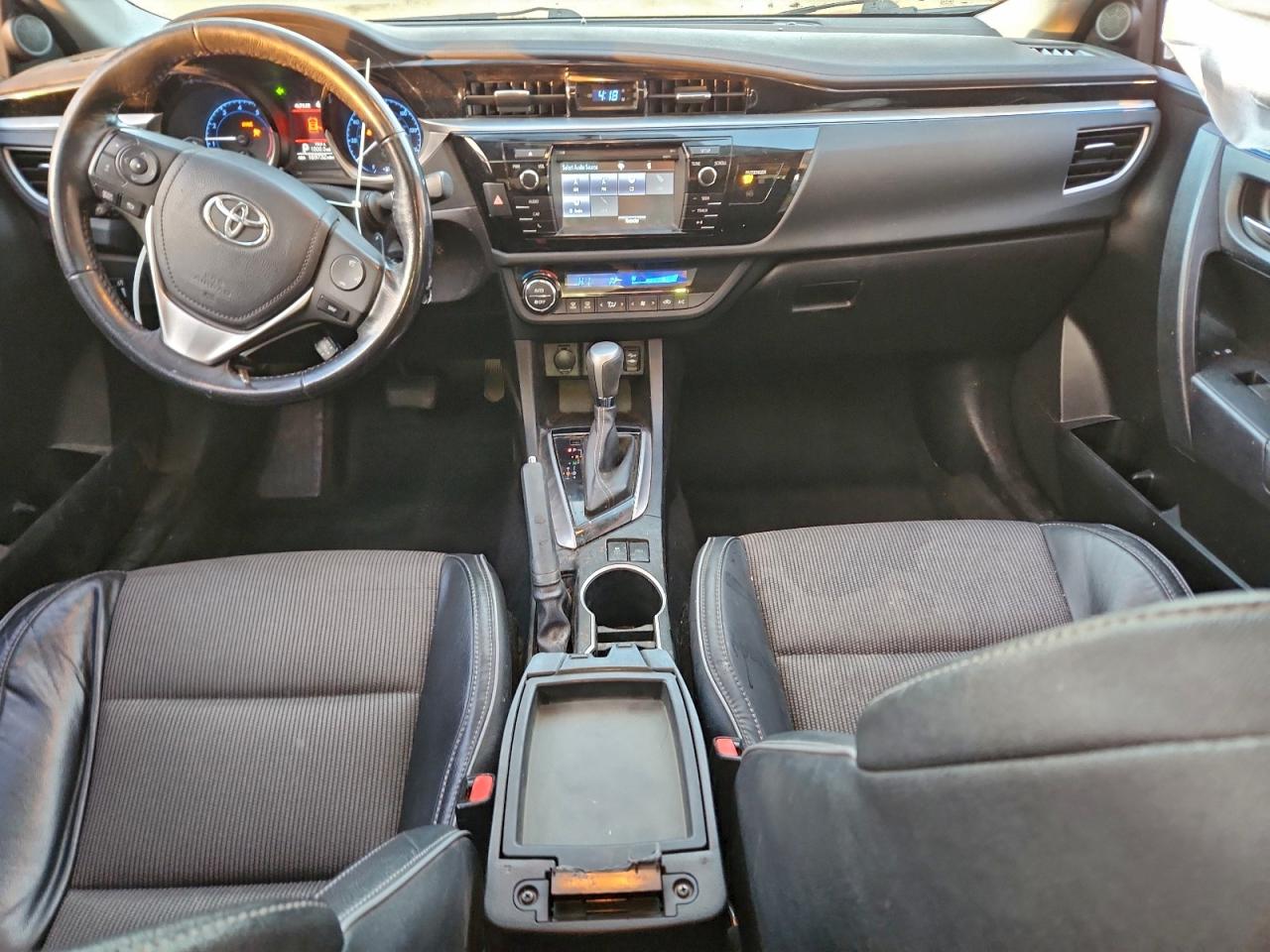 2016 TOYOTA COROLLA L photo 8