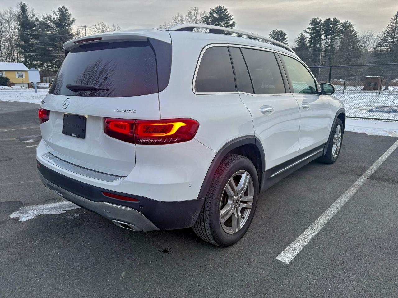2020 MERCEDES-BENZ GLB 250 4MATIC photo 4