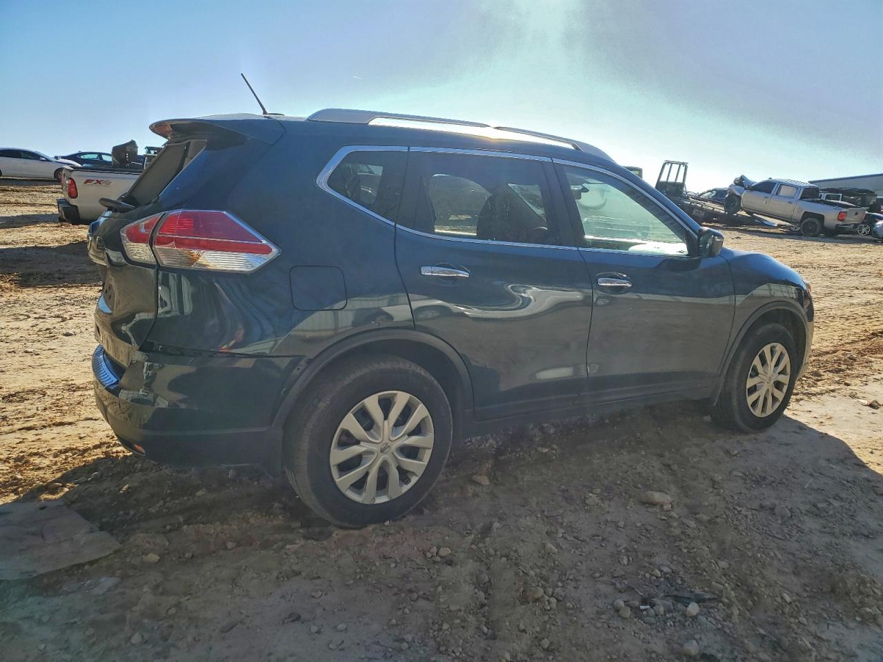2016 NISSAN ROGUE S photo 3