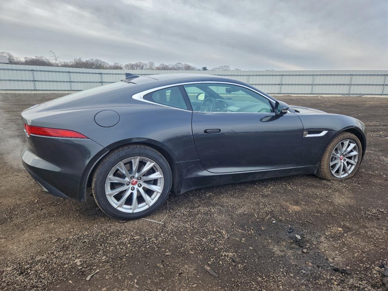 2015 JAGUAR F-TYPE photo 3