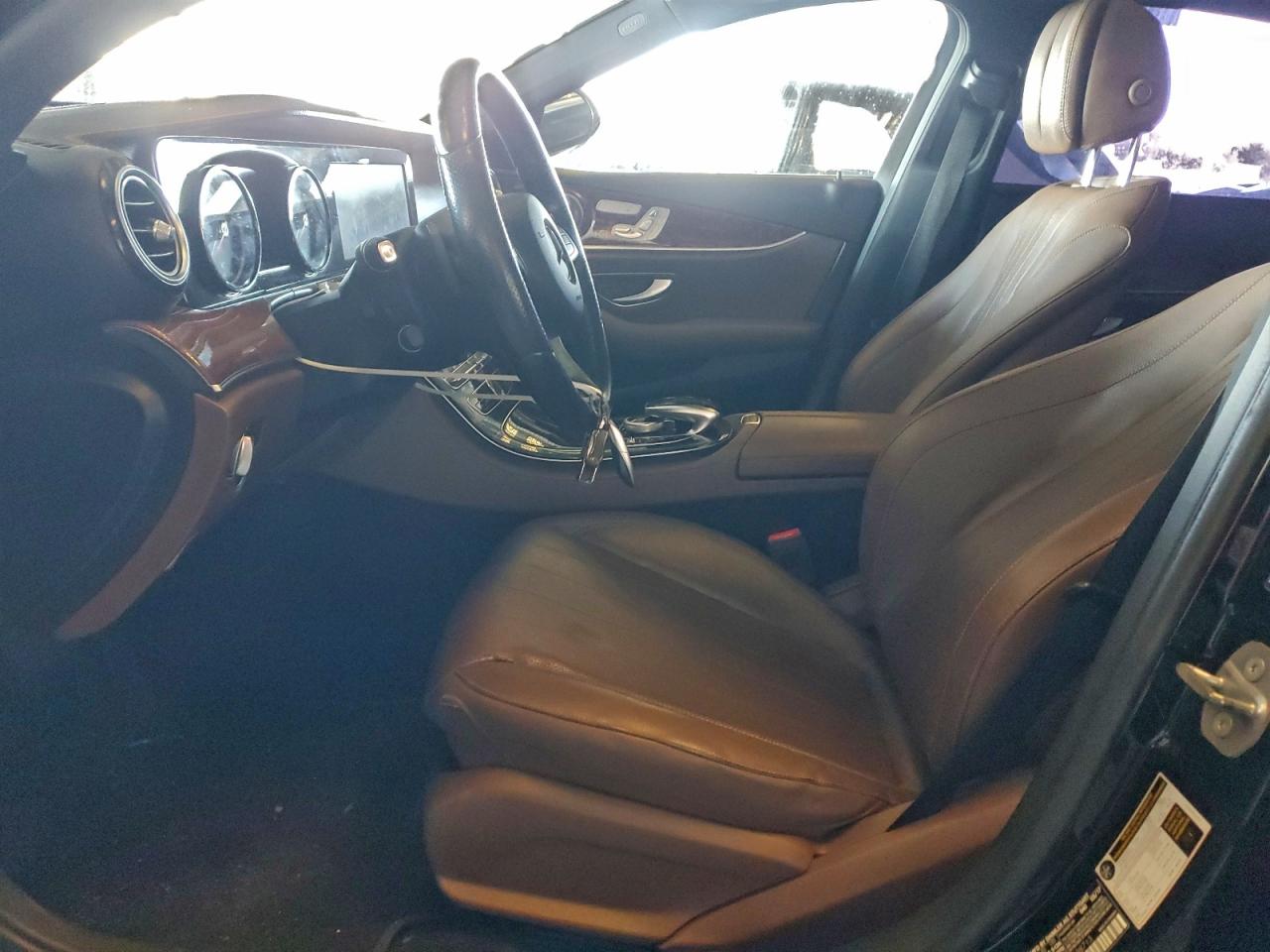 2017 MERCEDES-BENZ E 300 photo 13