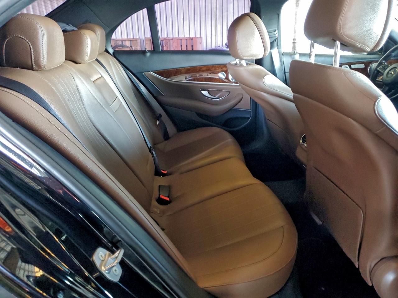 2017 MERCEDES-BENZ E 300 photo 19