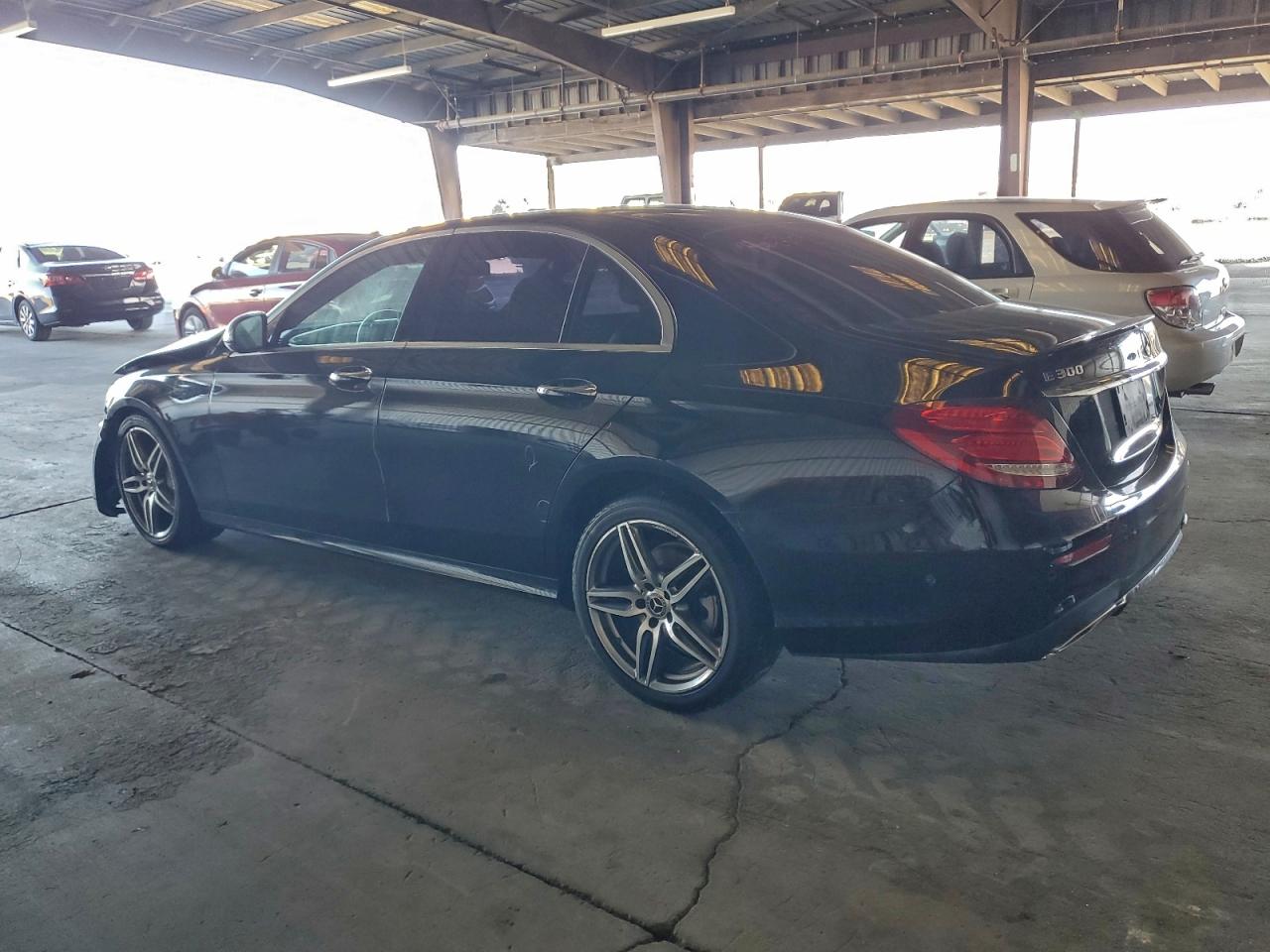2017 MERCEDES-BENZ E 300 photo 3