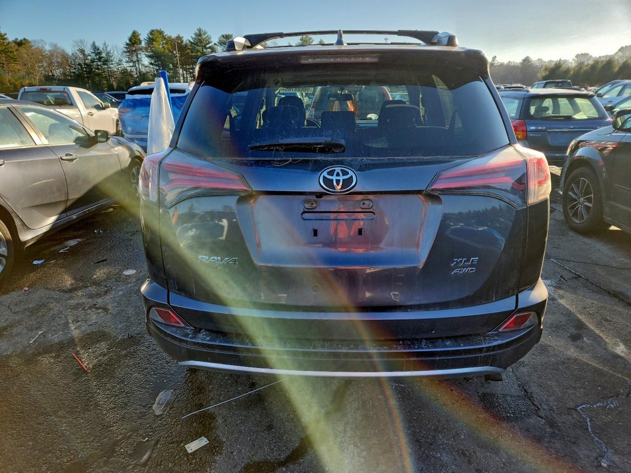 2016 TOYOTA RAV4 XLE photo 6