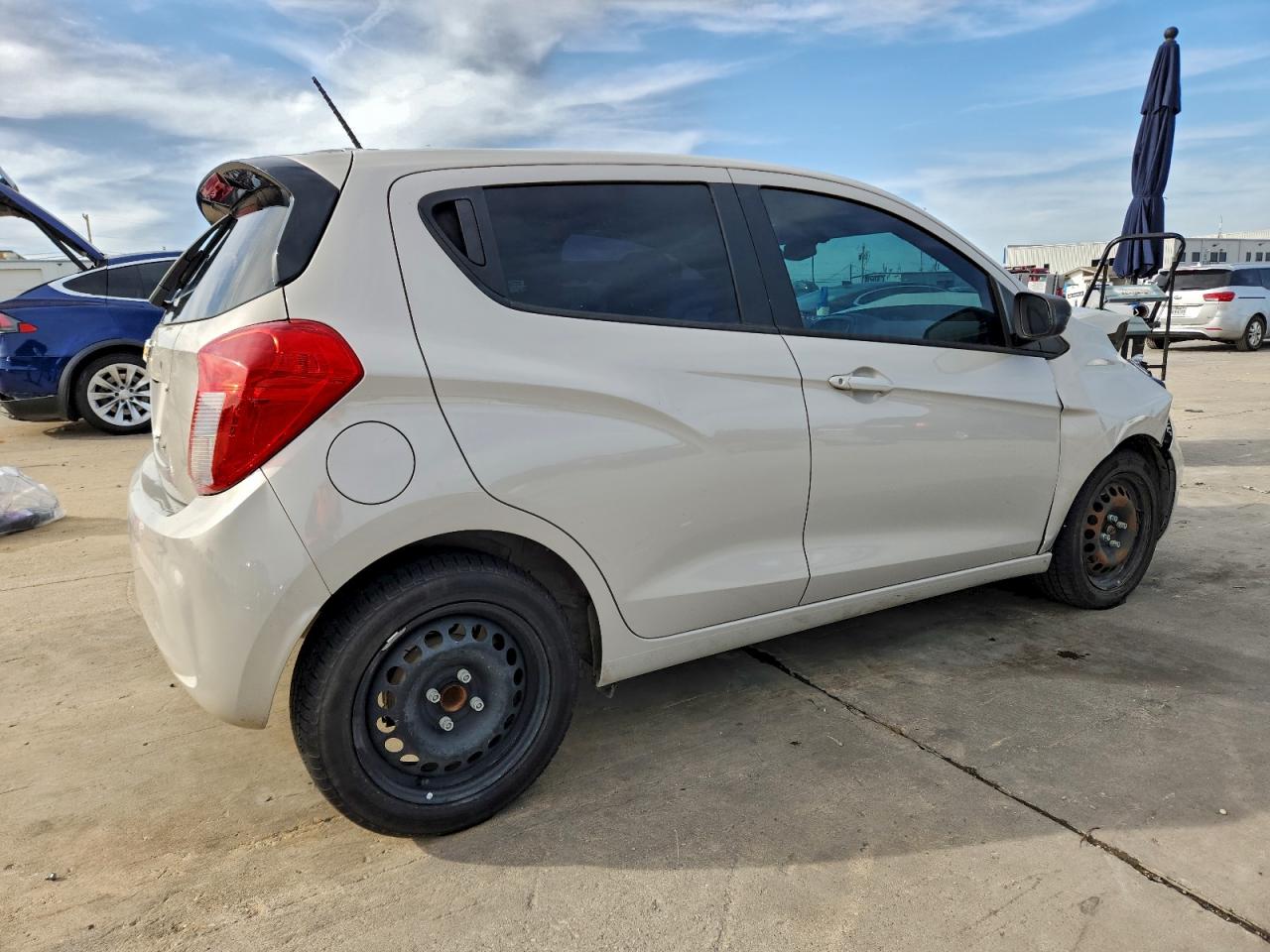 2019 CHEVROLET SPARK LS photo 3