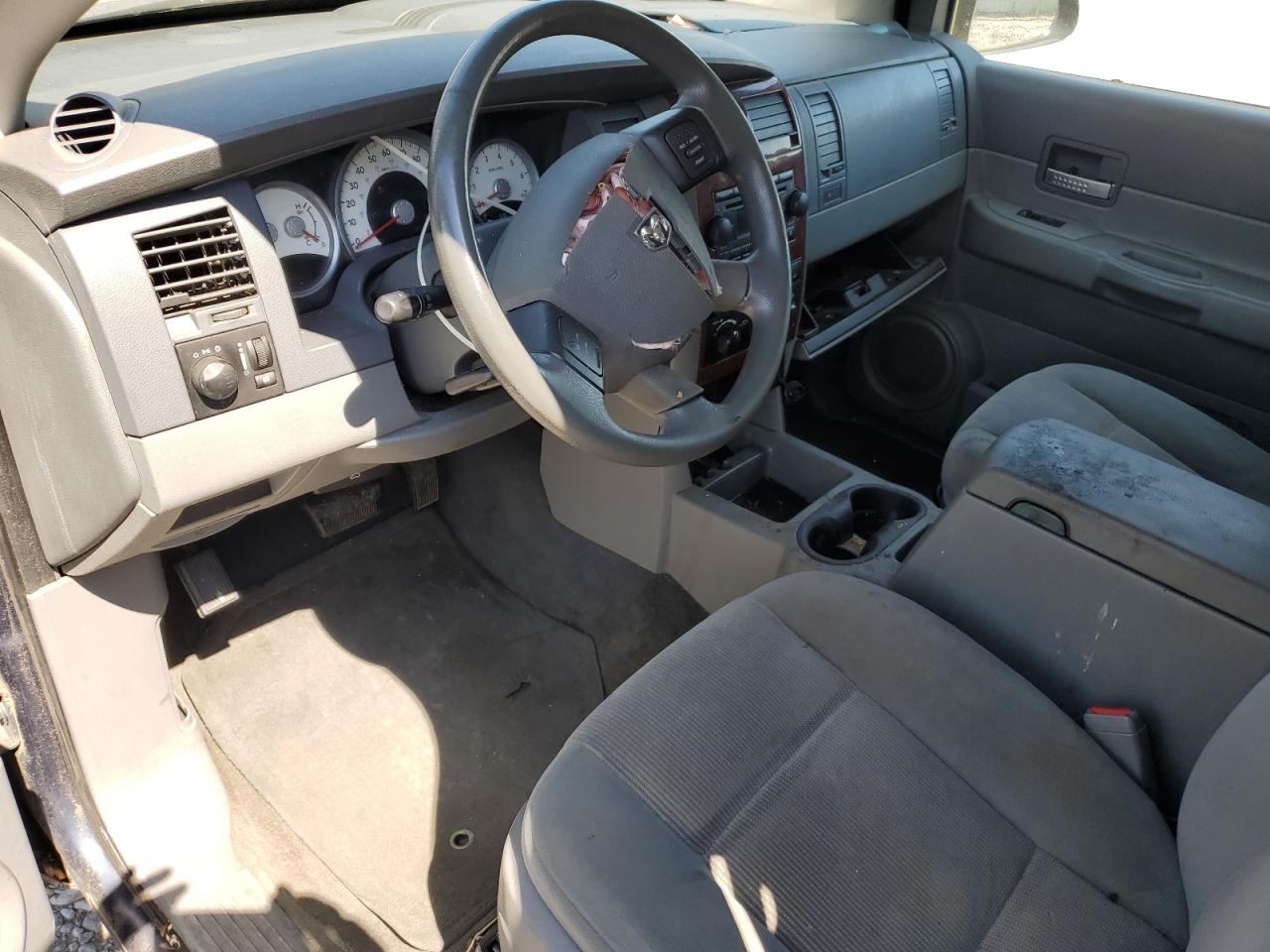 2004 DODGE DURANGO SLT photo 8