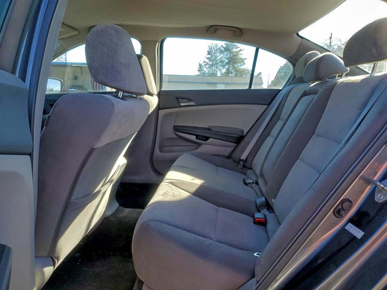 2009 HONDA ACCORD LX photo 10