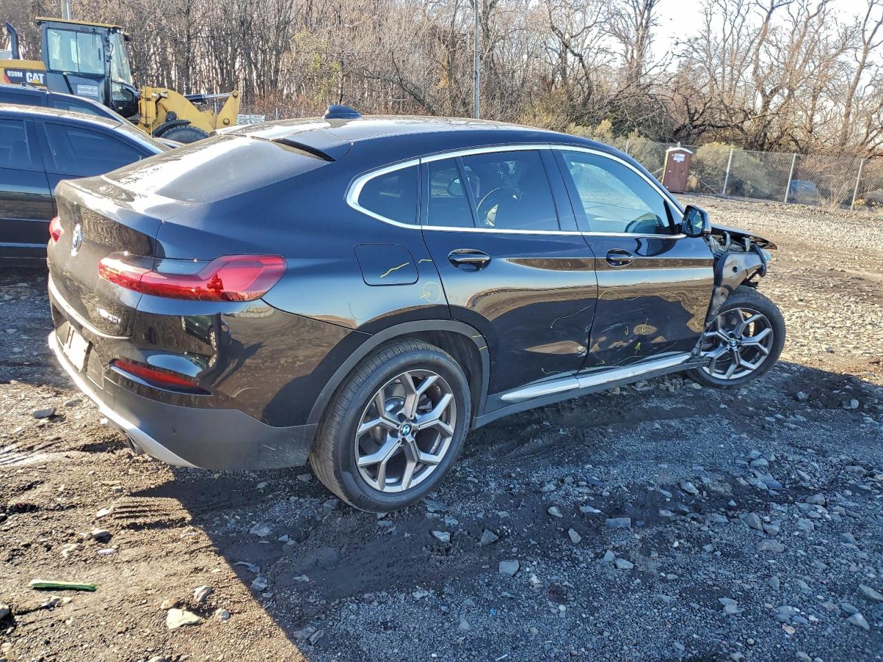 2021 BMW X4 XDRIVE30I photo 3