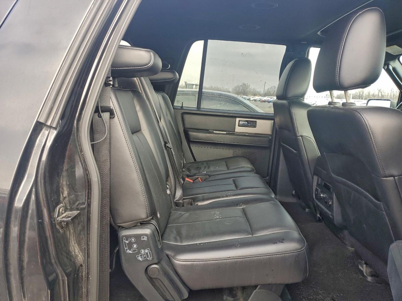 2015 FORD EXPEDITION EL XLT photo 11