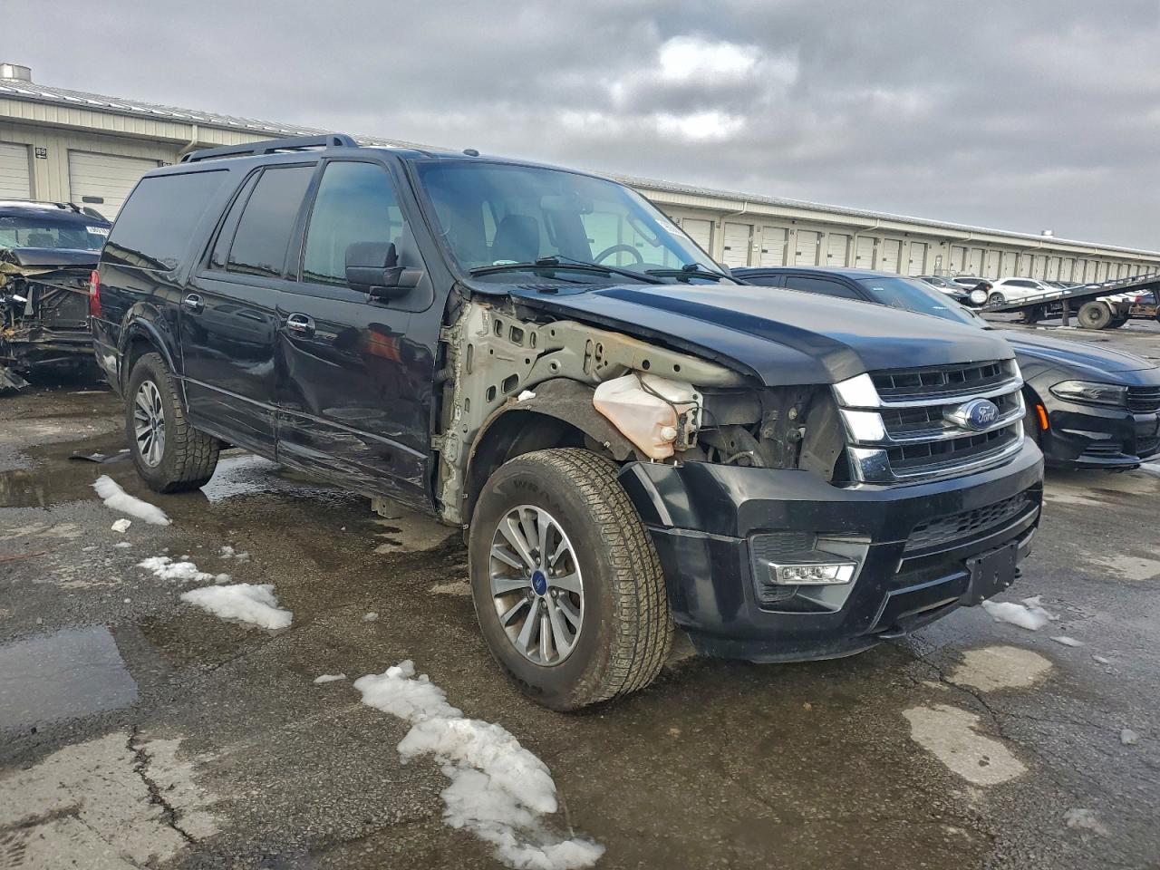 2015 FORD EXPEDITION EL XLT photo 4