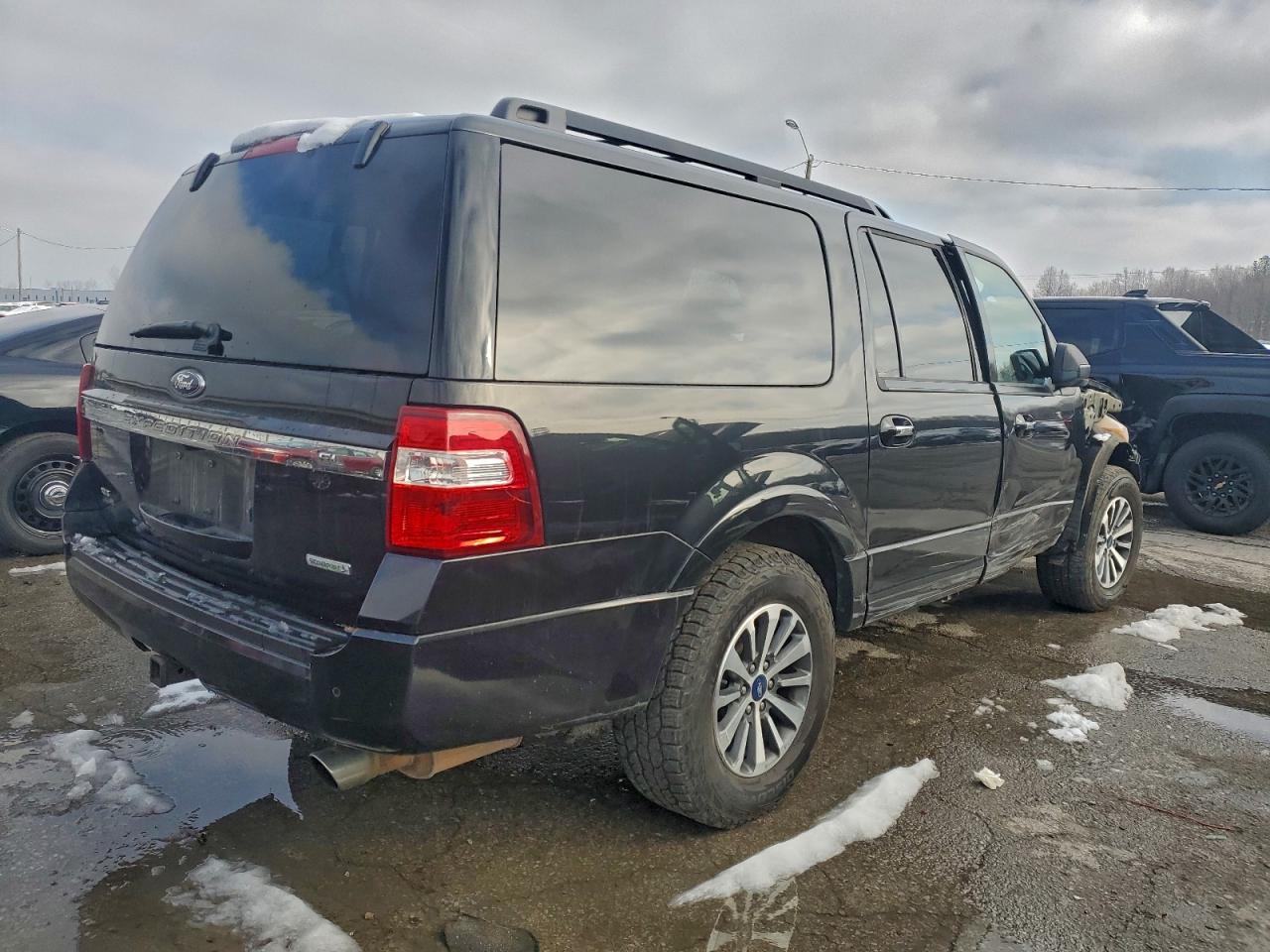 2015 FORD EXPEDITION EL XLT photo 3