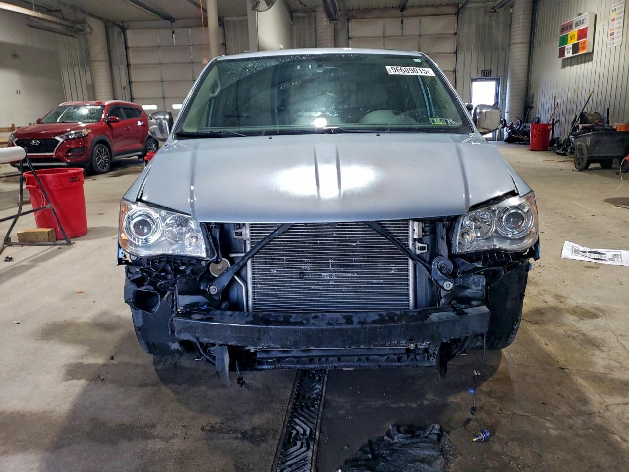 2013 CHRYSLER TOWN & COUNTRY TOURING L photo 5
