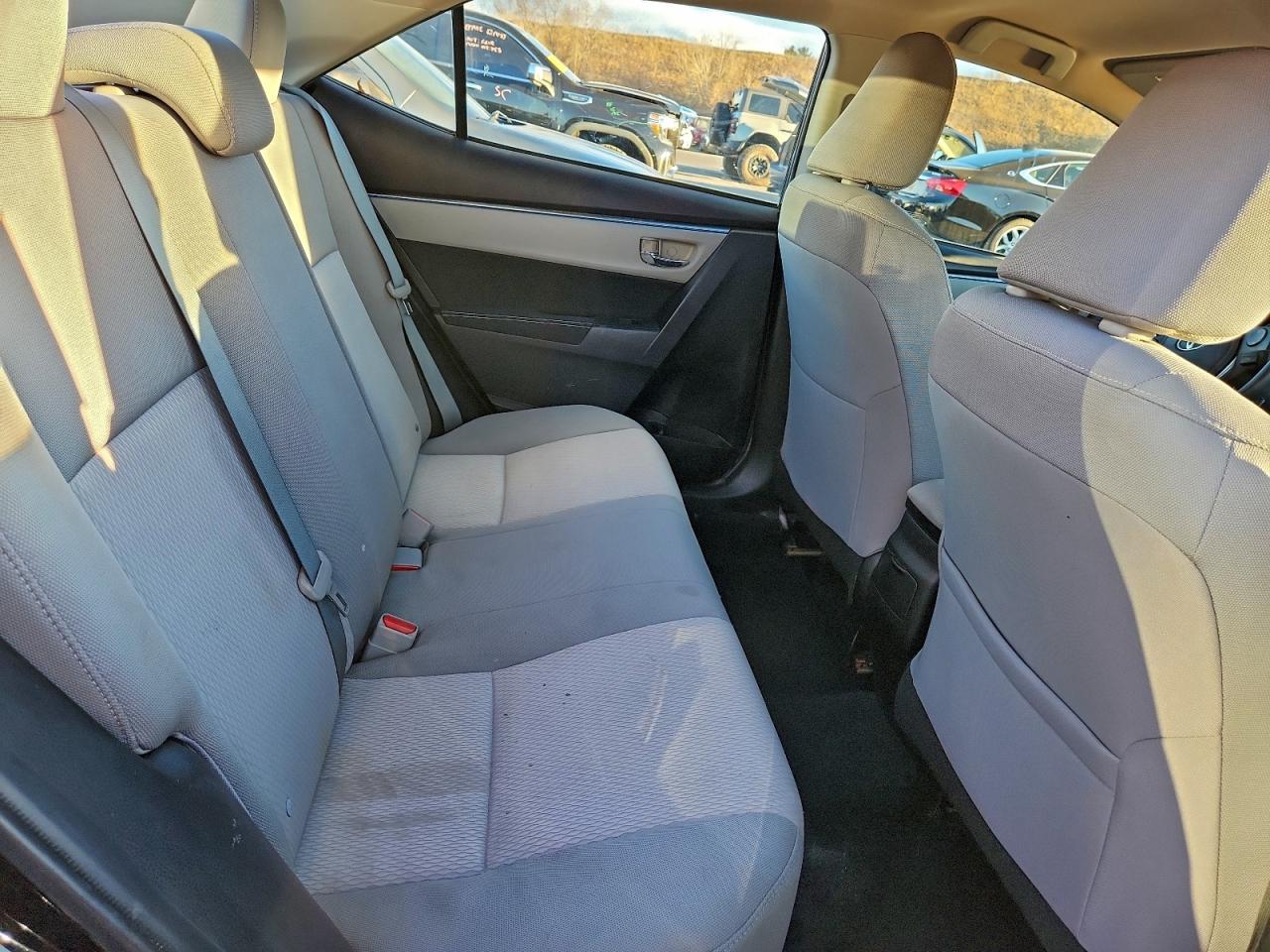 2014 TOYOTA COROLLA L photo 10