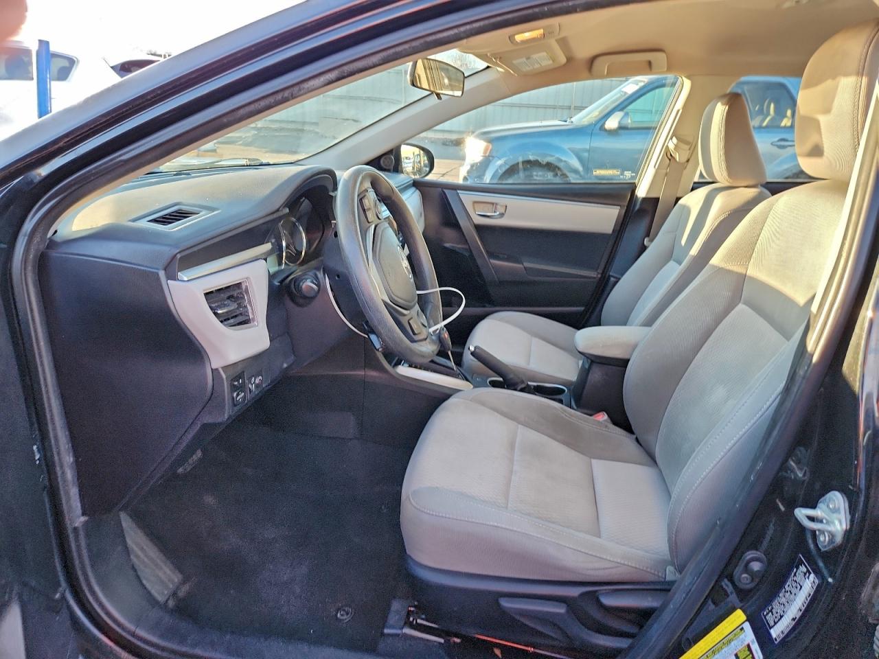 2014 TOYOTA COROLLA L photo 7