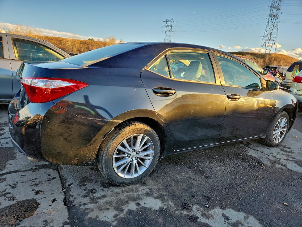 2014 TOYOTA COROLLA L photo 3