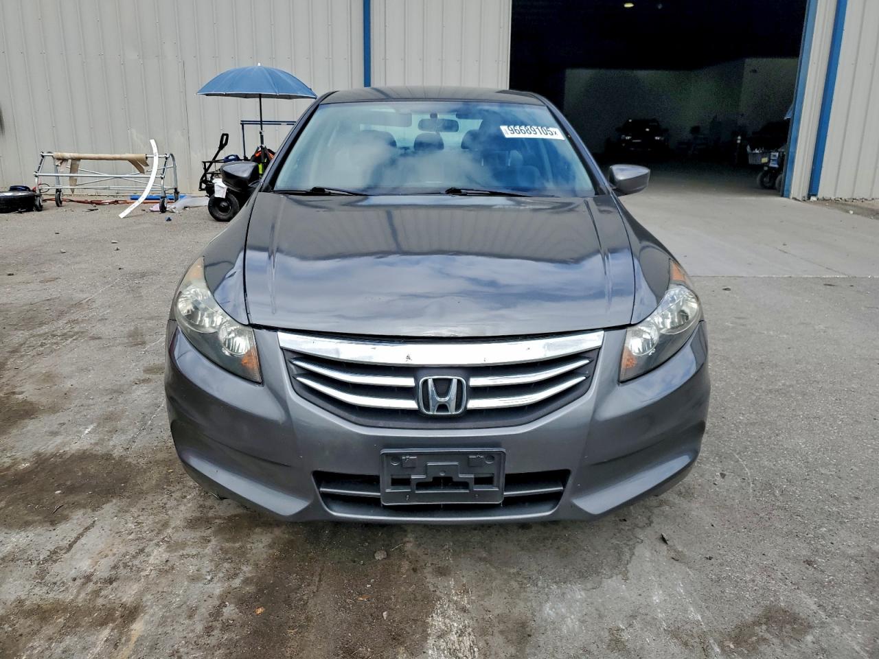 2011 HONDA ACCORD LX photo 5